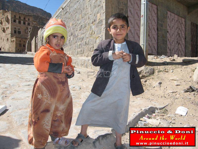 Yemen - Shibam (Children) - 2.jpg